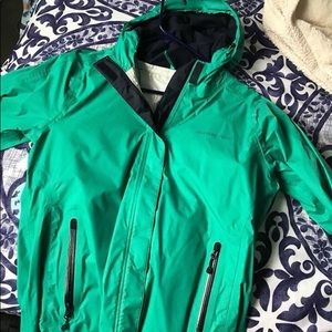 Vineyard vines raincoat